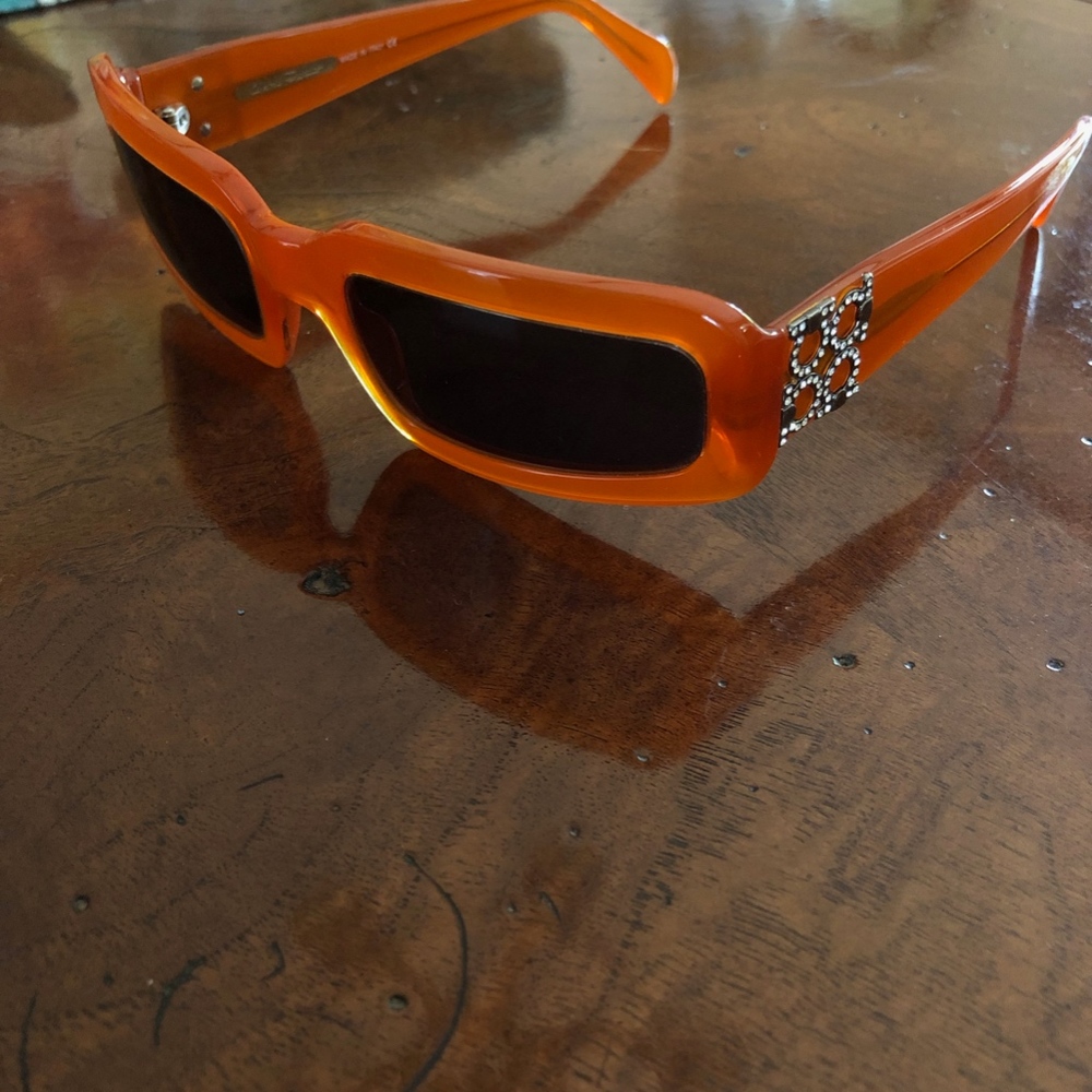 Salvatore Ferragamo Sunglasses and Case 2036-B - Picture 2 of 11